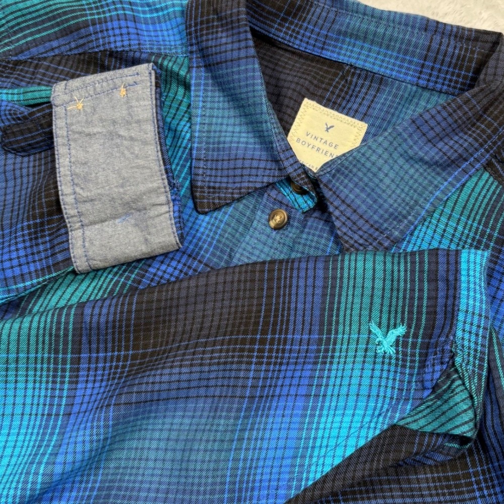 American Eagle Vintage Boyfriend Shirt Women XL Blue Teal Black Plaid Embroider